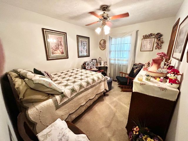 87 Meadowbrook Road, Vanceburg, KY 41179