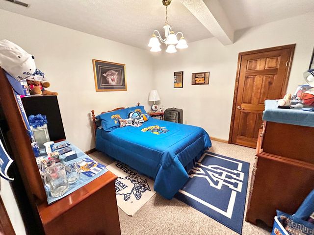 87 Meadowbrook Road, Vanceburg, KY 41179