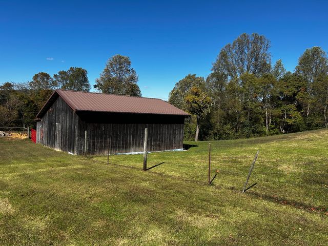 87 Meadowbrook Road, Vanceburg, KY 41179