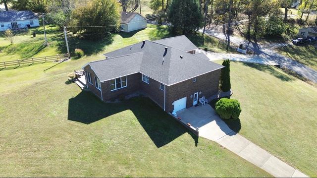 87 Meadowbrook Road, Vanceburg, KY 41179