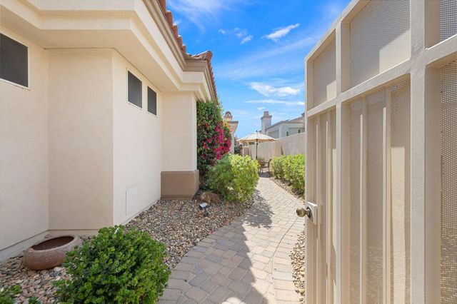 229 White Horse Trail, Palm Desert, CA 92211