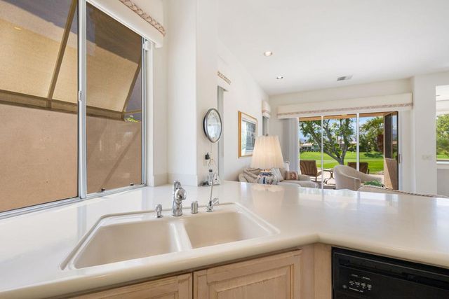 229 White Horse Trail, Palm Desert, CA 92211