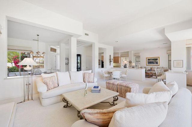 229 White Horse Trail, Palm Desert, CA 92211