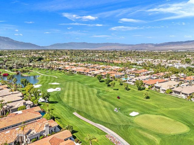 229 White Horse Trail, Palm Desert, CA 92211