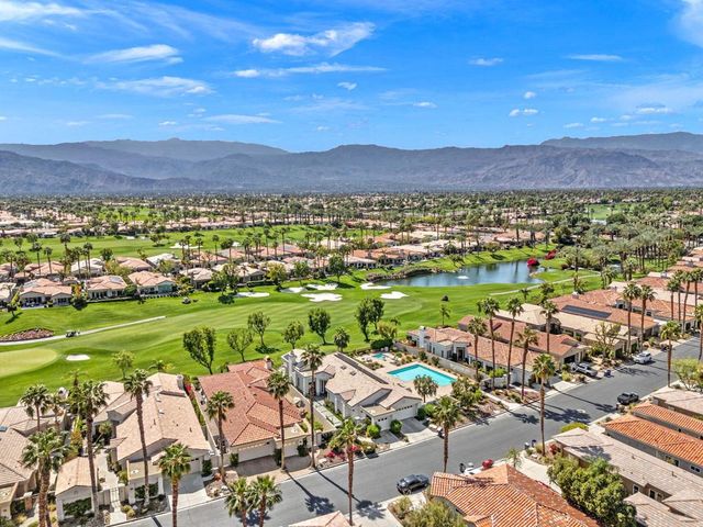 229 White Horse Trail, Palm Desert, CA 92211