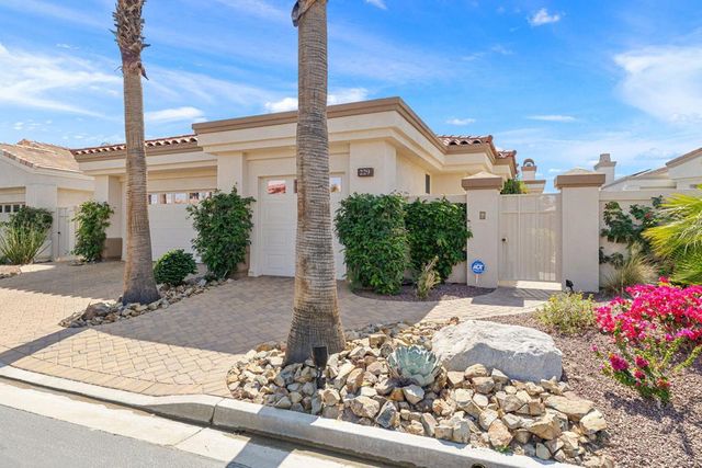 229 White Horse Trail, Palm Desert, CA 92211