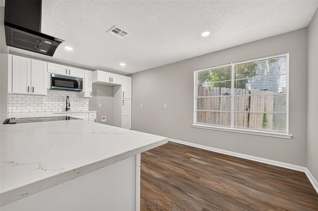 1415 Whispering Pine Drive, Missouri City, TX 77489