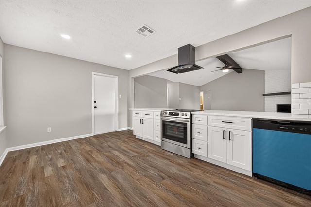 1415 Whispering Pine Drive, Missouri City, TX 77489