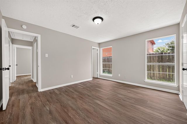 1415 Whispering Pine Drive, Missouri City, TX 77489