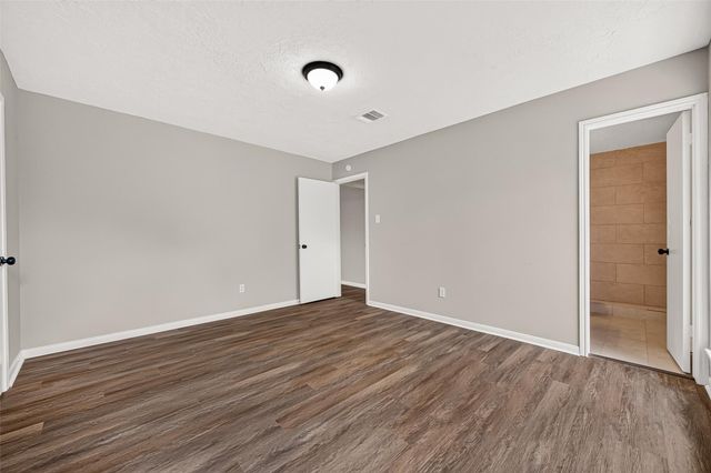 1415 Whispering Pine Drive, Missouri City, TX 77489