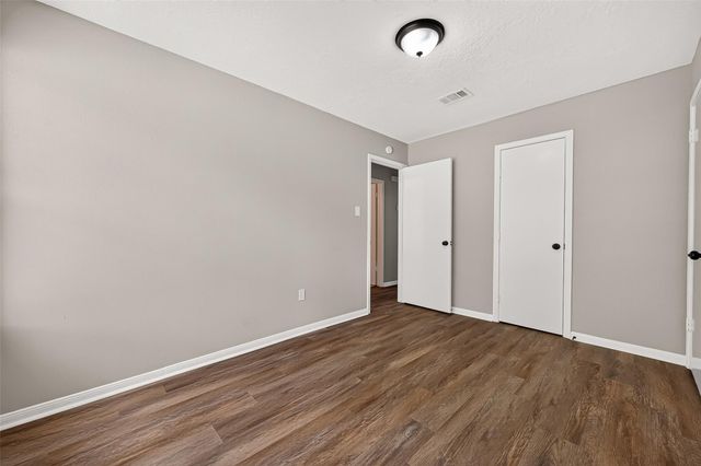 1415 Whispering Pine Drive, Missouri City, TX 77489