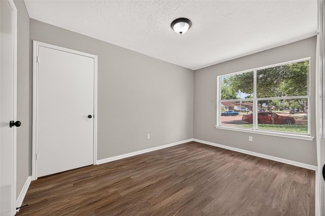 1415 Whispering Pine Drive, Missouri City, TX 77489