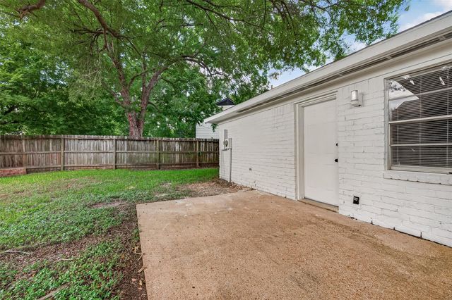 1415 Whispering Pine Drive, Missouri City, TX 77489