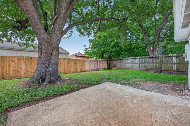 1415 Whispering Pine Drive, Missouri City, TX 77489