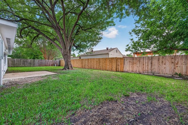 1415 Whispering Pine Drive, Missouri City, TX 77489