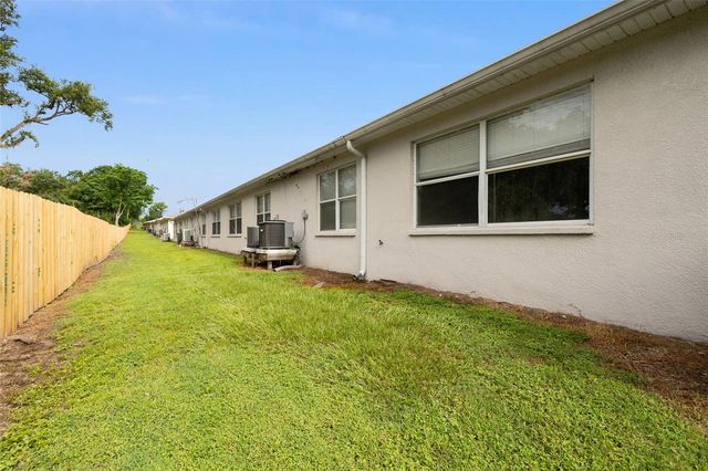 37228 GRASSY HILL LANE, Dade City, FL 33525
