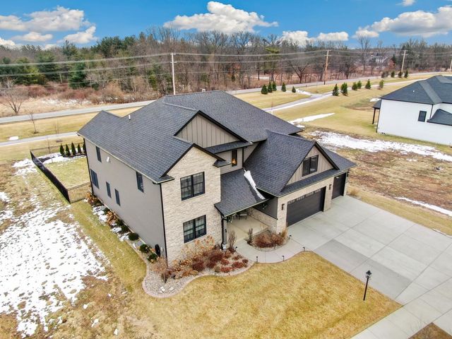 9543 Corydalis Avenue, St. John, IN 46373