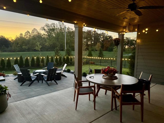 9543 Corydalis Avenue, St. John, IN 46373