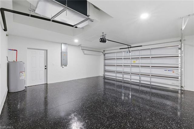 1906 NE 16th PL, Cape Coral, FL 33909