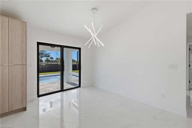 1906 NE 16th PL, Cape Coral, FL 33909