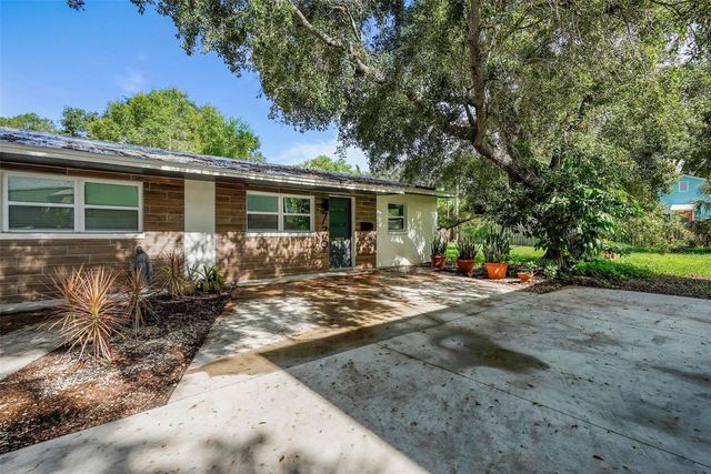 779 12TH AVE N, St Petersburg, FL 33704