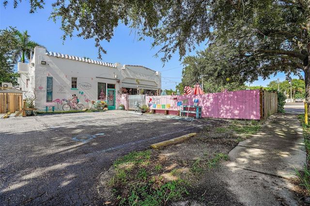 779 12TH AVE N, St Petersburg, FL 33704