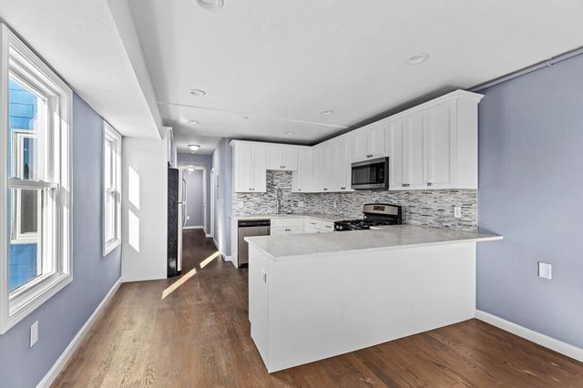 167 Lexington St 167, Boston, MA 02128