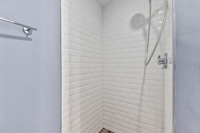 167 Lexington St 167, Boston, MA 02128