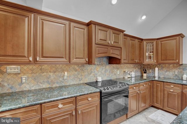 176 IMPERIAL DR, Mohnton, PA 19540