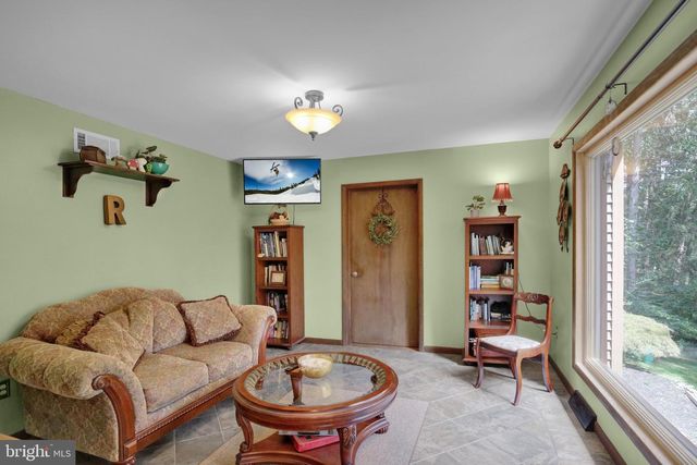 176 IMPERIAL DR, Mohnton, PA 19540