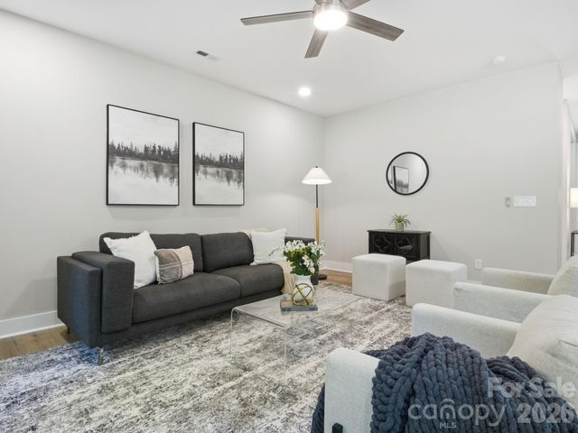 1699 Mission Oaks Street, Kannapolis, NC 28083