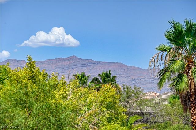 5817 Christine Falls Avenue, Las Vegas, NV 89130
