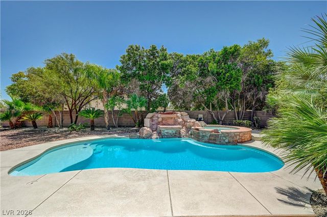 5817 Christine Falls Avenue, Las Vegas, NV 89130
