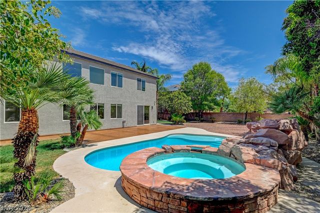 5817 Christine Falls Avenue, Las Vegas, NV 89130