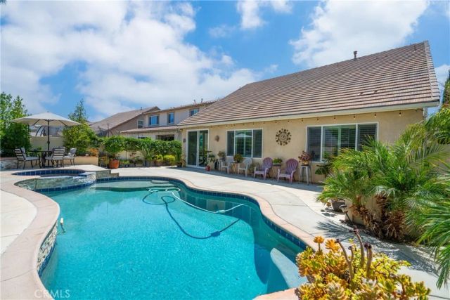 11780 Bunting Cir, Corona, CA 92883