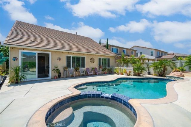 11780 Bunting Cir, Corona, CA 92883