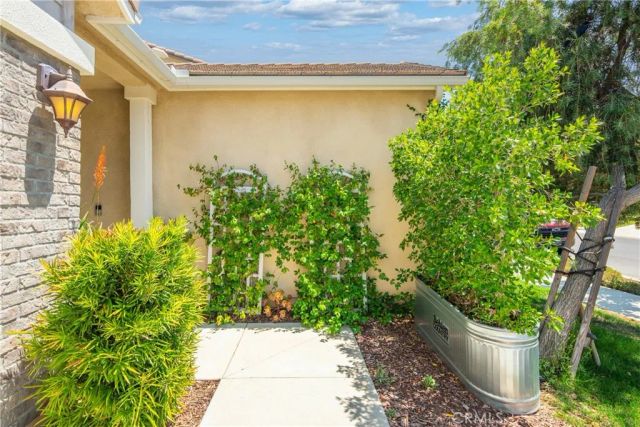 11780 Bunting Cir, Corona, CA 92883