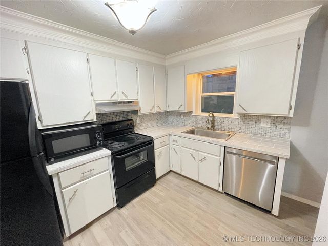 511 W Allen Road, Tahlequah, OK 74464