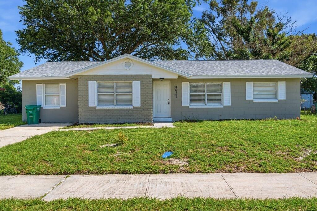 311 Essex Drive, Fort Pierce, FL 34946