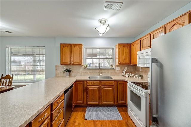 112 Hillock Court, Nicholasville, KY 40356