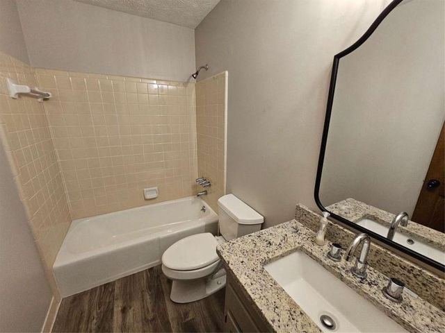 5525 Wedgewood Court, Lilburn, GA 30047