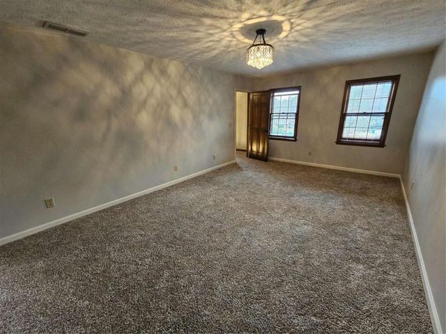 5525 Wedgewood Court, Lilburn, GA 30047