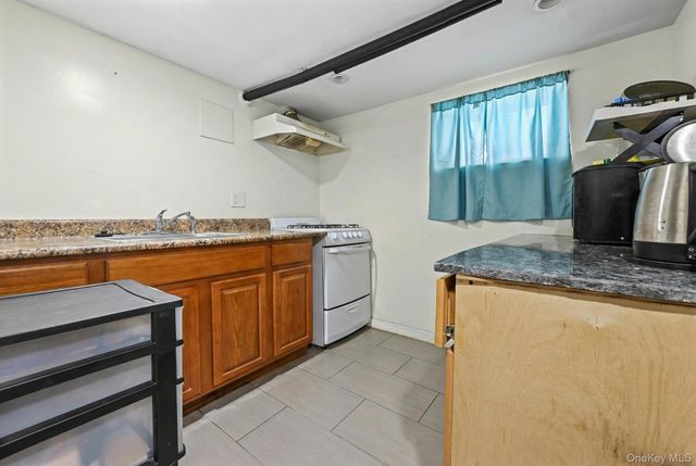 93-19 201st Street, Hollis, NY 11423