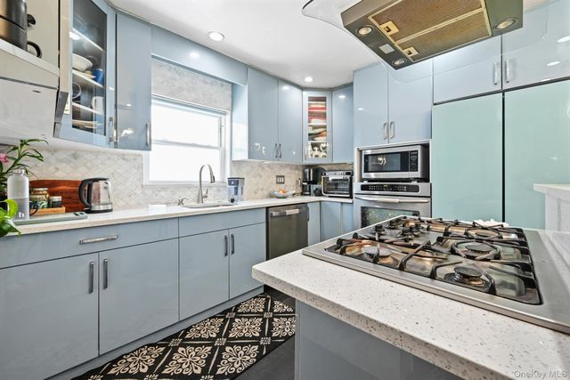 93-19 201st Street, Hollis, NY 11423