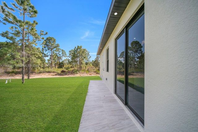 637 Summit Ave S, Lehigh Acres, FL 33974