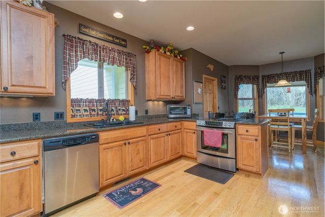 450 SE Arcadia Shores Road, Shelton, WA 98584