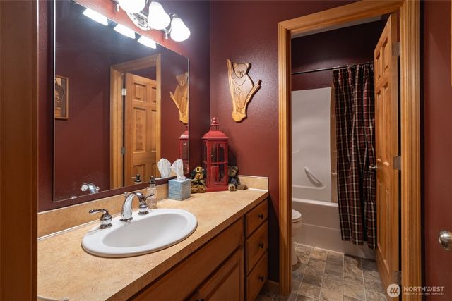450 SE Arcadia Shores Road, Shelton, WA 98584