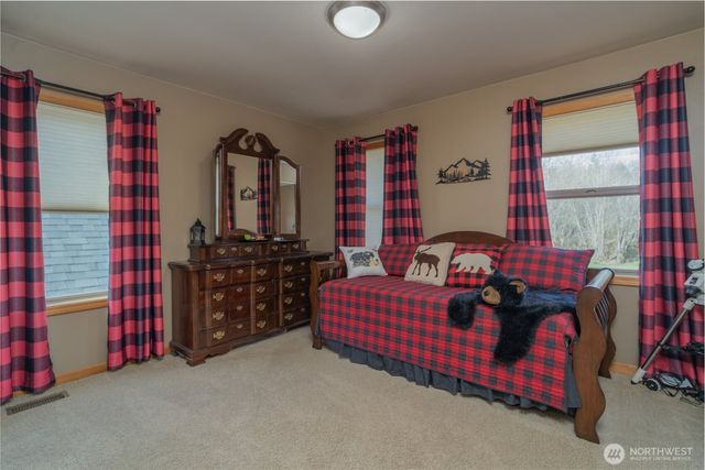 450 SE Arcadia Shores Road, Shelton, WA 98584