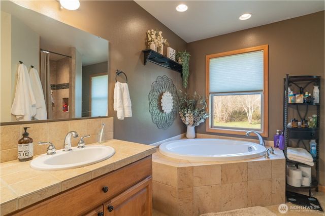 450 SE Arcadia Shores Road, Shelton, WA 98584