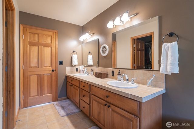 450 SE Arcadia Shores Road, Shelton, WA 98584